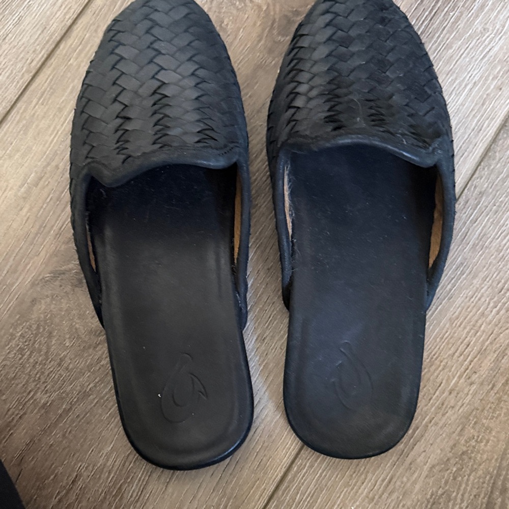 OluKai Black Woven Slip-On Loafers - Picture 4 of 4